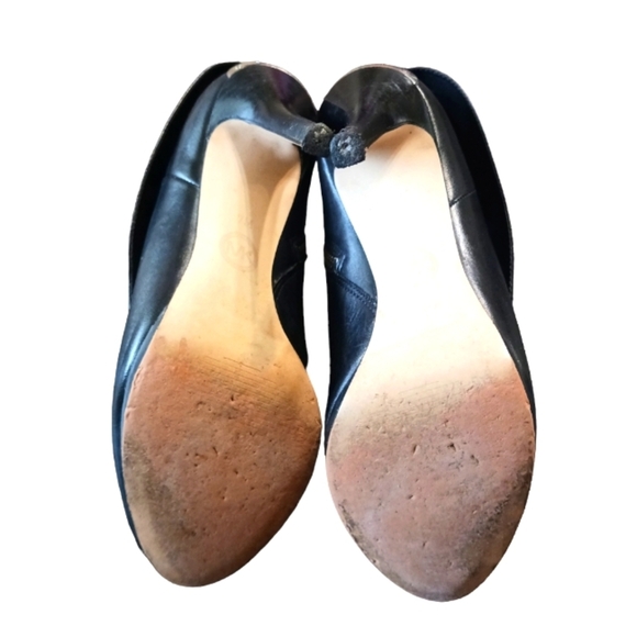 Michael Kors Peep Toe Black Leather Bootie Heels size 7 - Picture 8 of 12